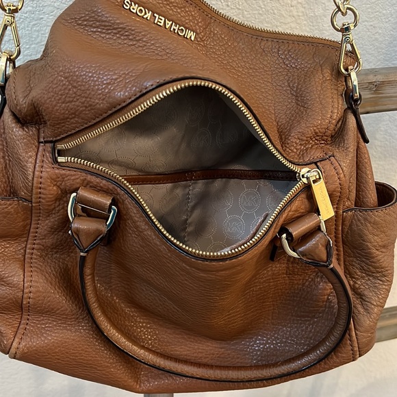 Michael Kors Crossbody Purse - Picture 13 of 16